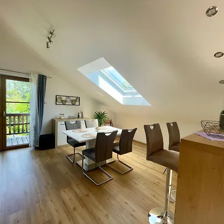 Liebling's Platzl Apartament Eberfing